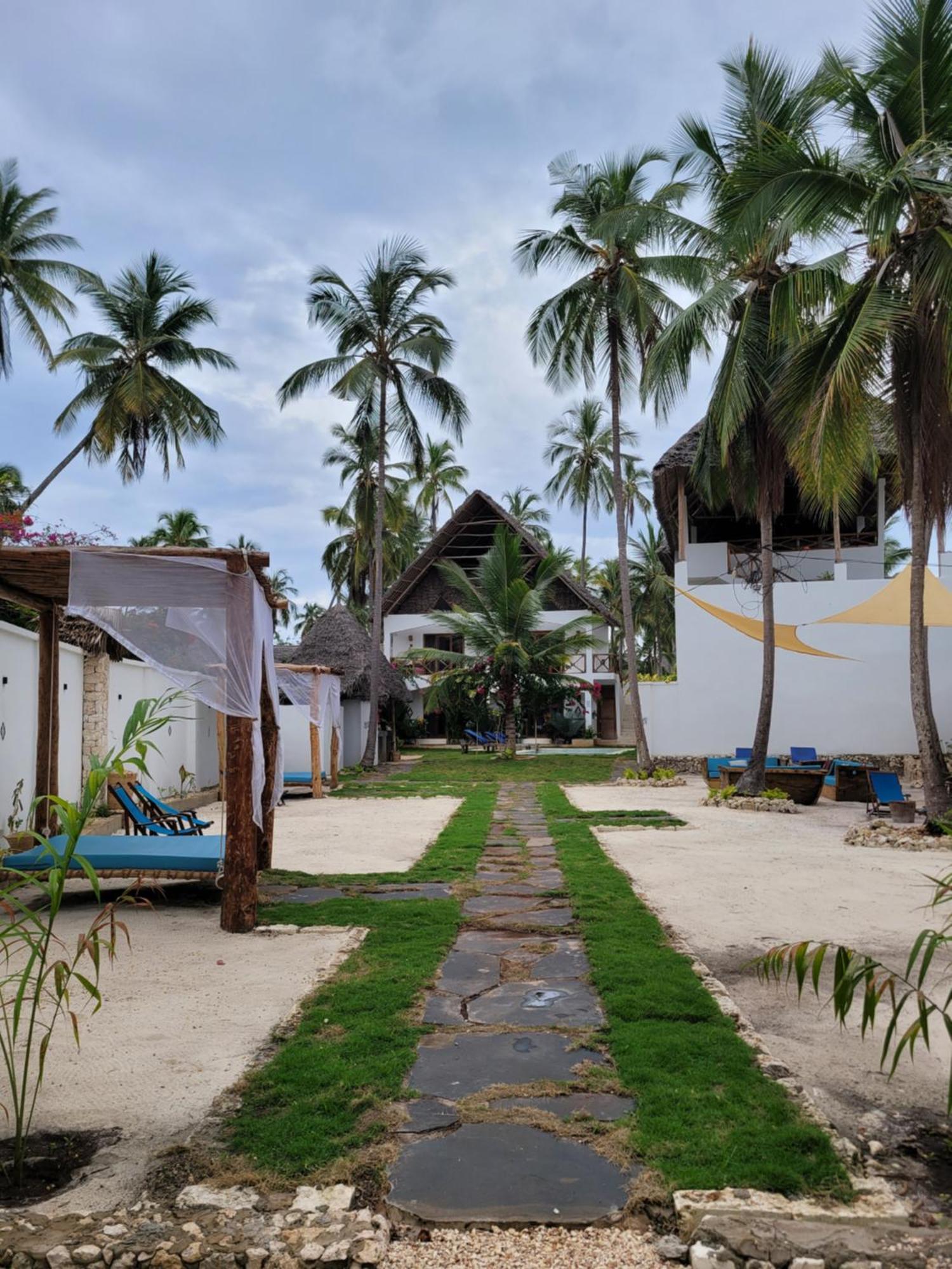 Mambo Cabana Pwani Mchangani Exterior foto